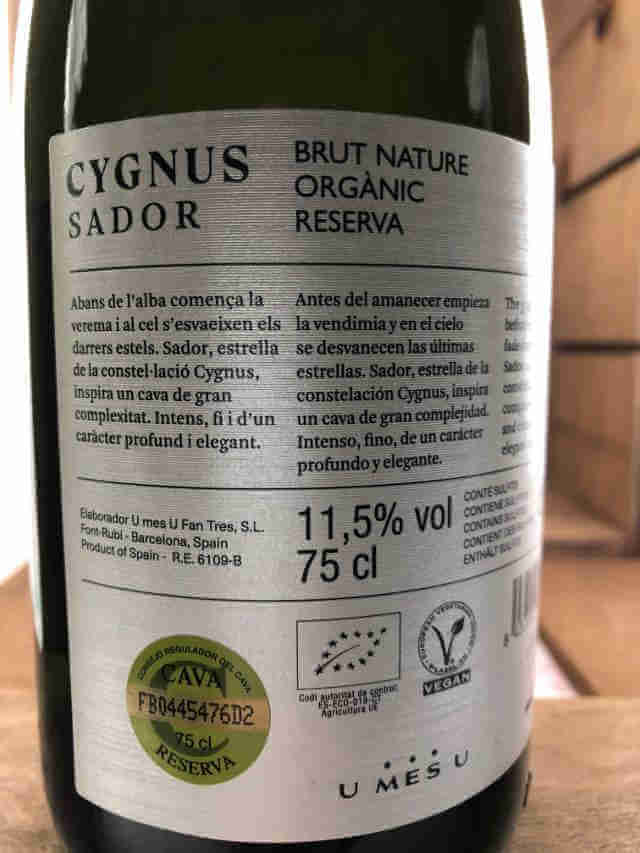Contra de Botella de Cygnus Sador brut nature