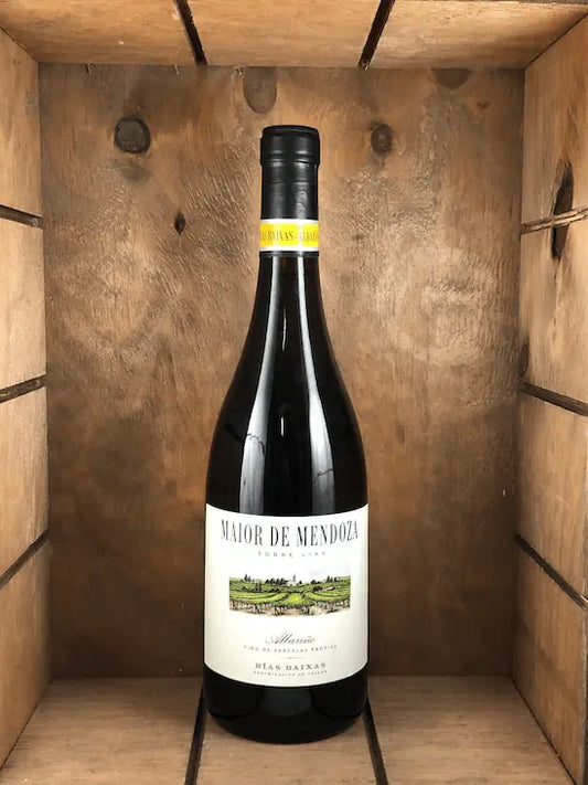 Vino albariño sobre lías Maior de Mendoza