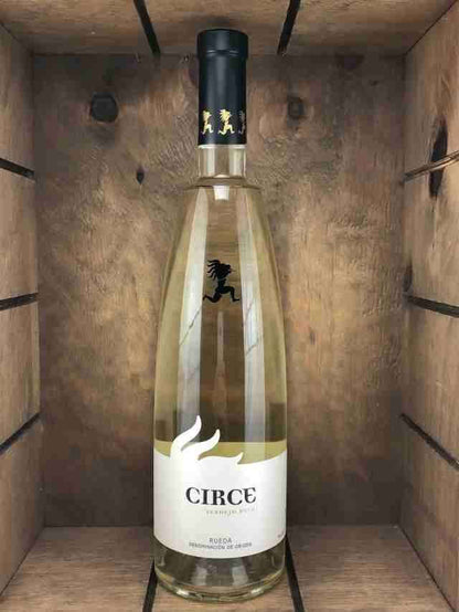 Botella de vino blanco circe