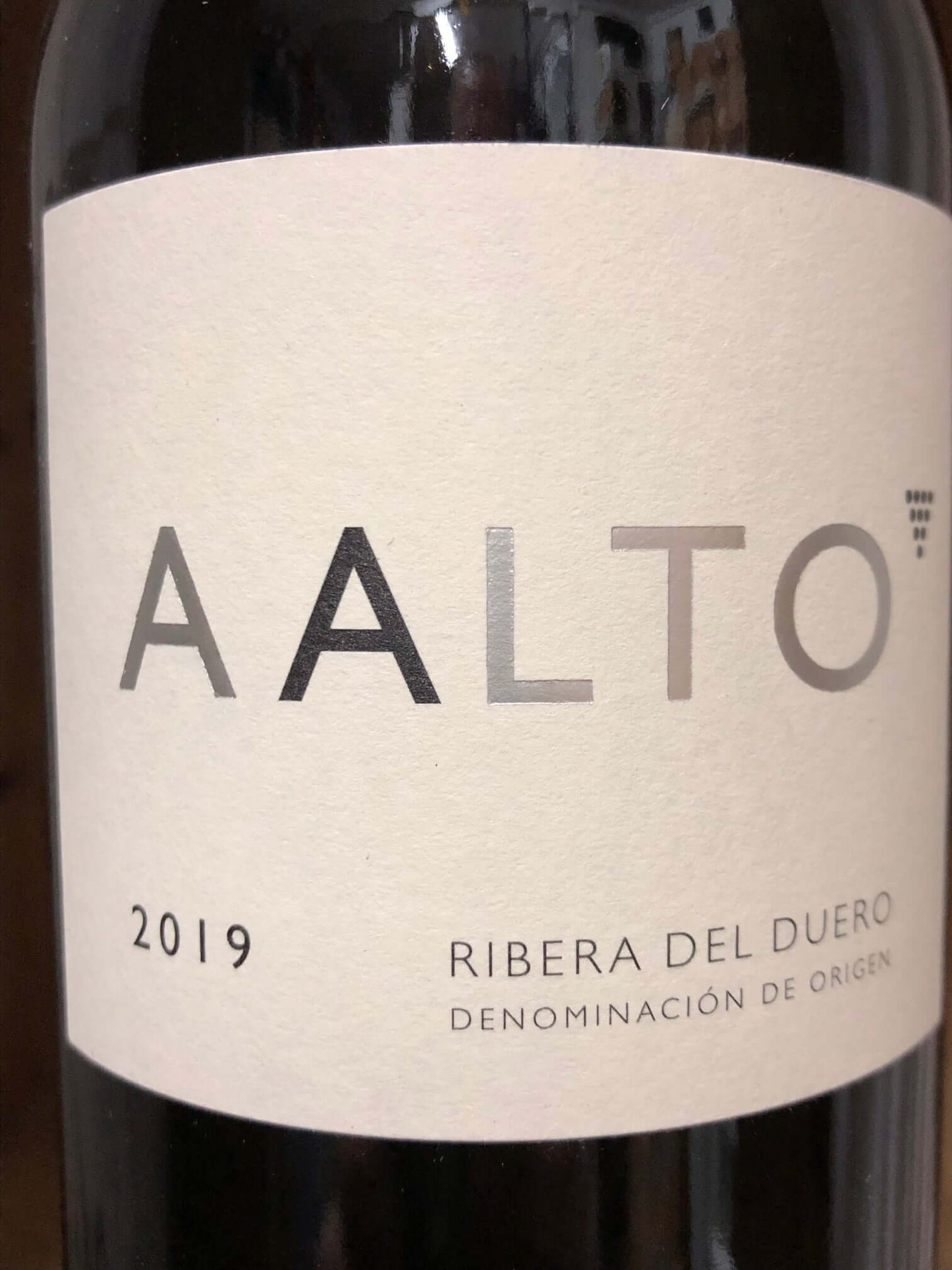 Aalto vino etiqueta